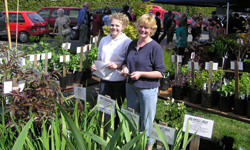 Janice Hejjas, grower, and daughter
